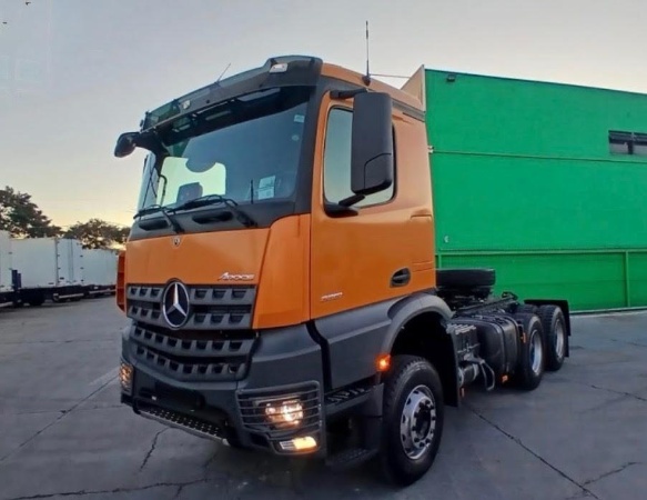 Caminhão Mercedes Benz AROCS 3342 ano 2024 - AROCS 3342 - Caminhões e Carretas