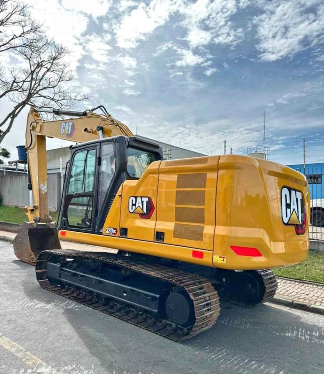 Escavadeira Caterpillar 320GC ano 2021