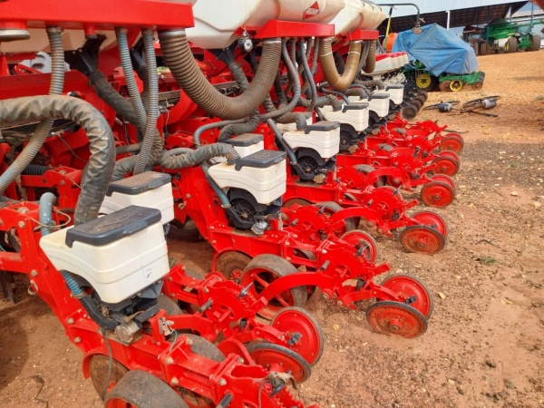 Plantadeira Kuhn Flex 13 ano 2020