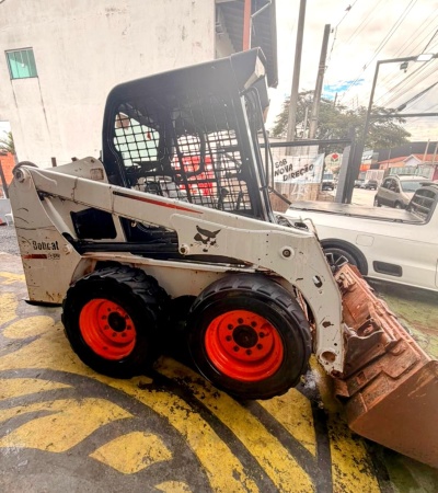 Mini Carregadeira Bobcat S450 ano 2014