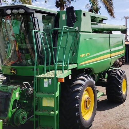 Colheitadeira John Deere 9670 STS ano 2013 - 9670 STS - Máquinas Agrícolas