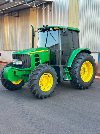 Trator John Deere 6115J ano 2023 - 6115J - Máquinas Agrícolas