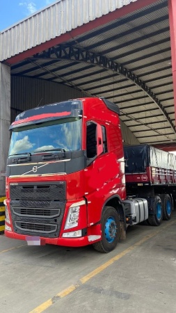 Caminhão Volvo FH 540 6X4 ano 2018