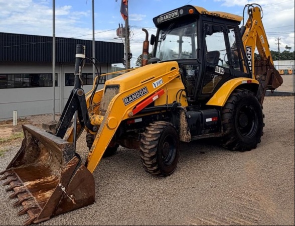 Retroescavadeira Randon RD406 4x4 ano 2019 - RD406 4x4 - Máquinas de Linha Amarela