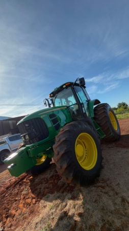 Trator John Deere 6180J ano 2012 - 6180J - Máquinas Agrícolas