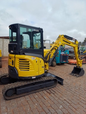 Mini Escavadeira Yanmar VIO 30 ano 2021
