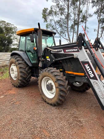 Trator Valtra BM 135 ano 2023 - BM 135 - Máquinas Agrícolas
