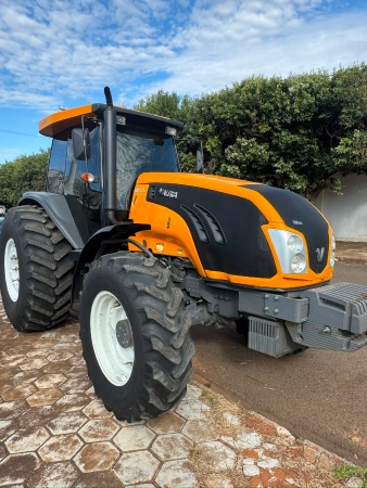 Trator Valtra BM 125I ano 2017 - BM 125I - Máquinas Agrícolas