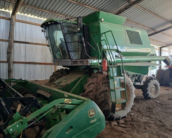 Colheitadeira John Deere 1450 ano 2008 - 1450 - Máquinas Agrícolas