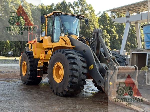 Pá Carregadeira Volvo L220G ano 2022