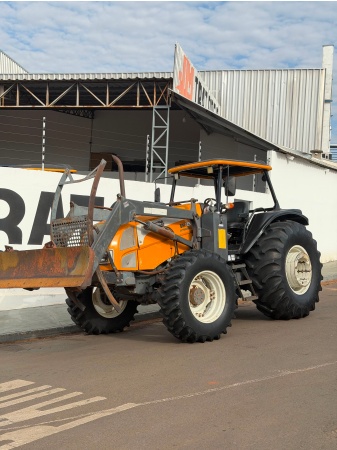 Trator Valtra BM125i ano 2012 - BM125i - Máquinas Agrícolas