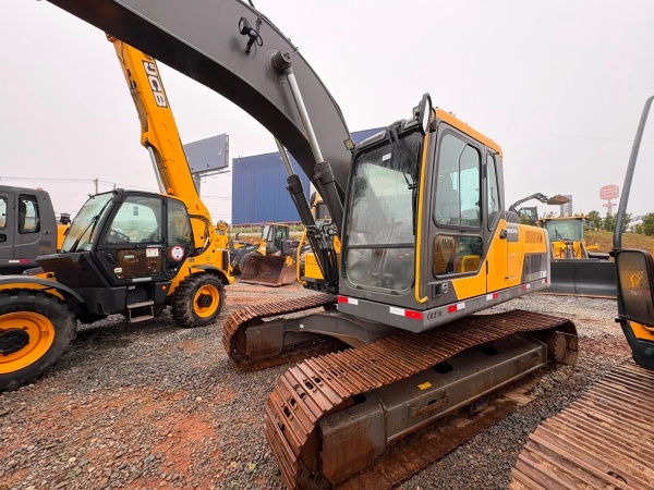 Escavadeira Volvo EC200D ano 2023 - EC200D - Máquinas de Linha Amarela