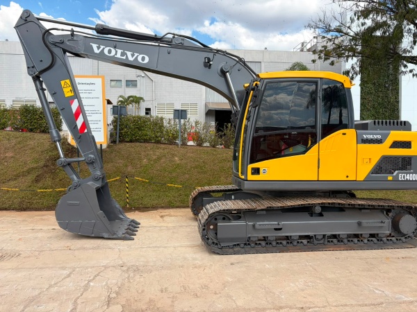 Escavadeira Volvo EC140DL ano 2020 - EC140DL - Máquinas de Linha Amarela
