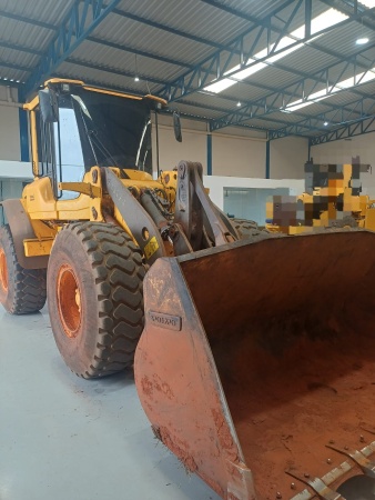 Pá Carregadeira Volvo L60F ano 2023 - L60F - Máquinas de Linha Amarela