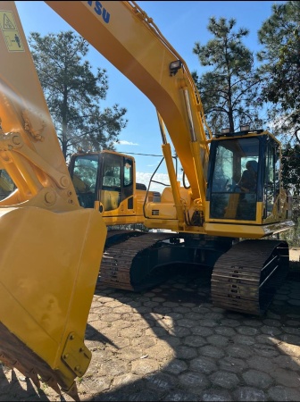 Escavadeira Komatsu PC200 ano 2008 - PC200 - Máquinas de Linha Amarela