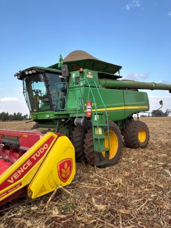 Colheitadeira John Deere 9770 STS ano 2013 - 9770 STS - Máquinas Agrícolas