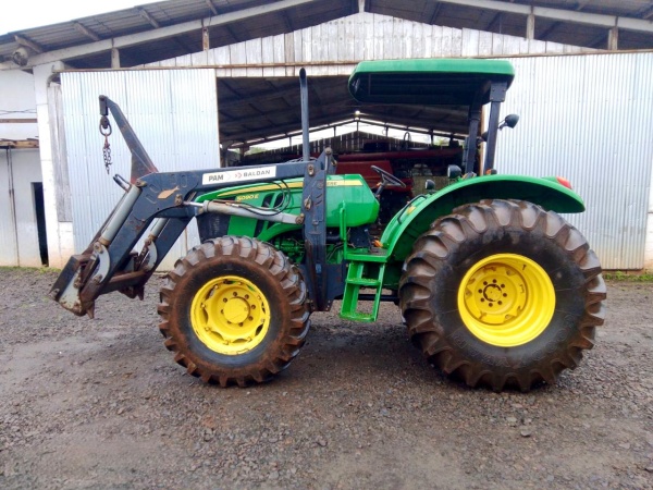 Trator John Deere 5090E ano 2020 - 5090E - Máquinas Agrícolas