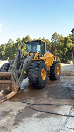 Pá Carregadeira Volvo L220H ano 2022