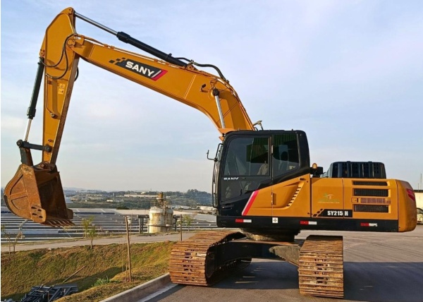 Escavadeira SANY SY215 H ano 2025
