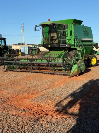 Colheitadeira John Deere 1450 ano 2003 - 1450 - Máquinas Agrícolas