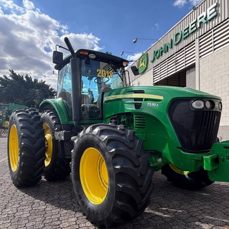 Trator John Deere 7230 J ano 2018