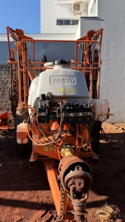 Pulverizador Jacto Advanced 2000 AM 18