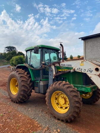 Trator John Deere 6605 ano 2002
