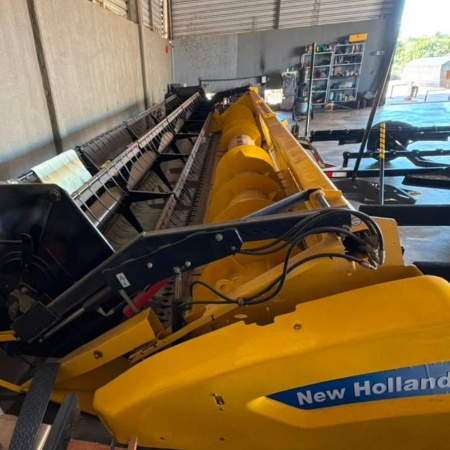 Plataforma New Holland Plataforma new holland  45 pés drapper  Ano 2019 ano 2012