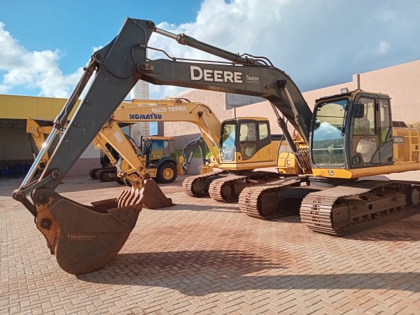 Escavadeira John Deere 160GLC ano 2014