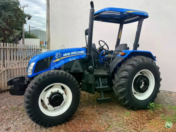 Trator New Holland TL 75E ano 2017