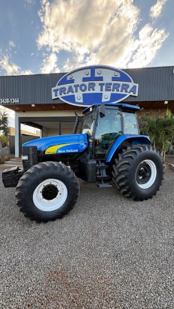 Trator New Holland TM 7040 ano 2012