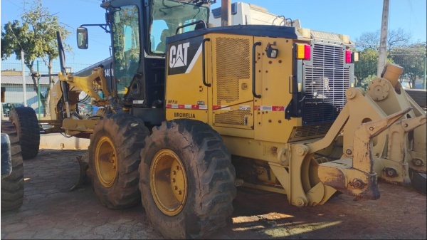 Motoniveladora Caterpillar 140M ano 2013 - 140M - Máquinas de Linha Amarela
