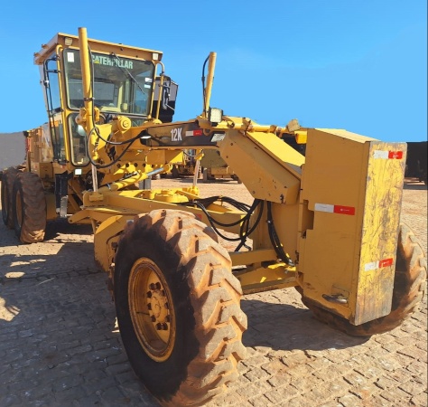 Motoniveladora Caterpillar 12K ano 2014 - 12K - Máquinas de Linha Amarela