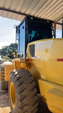 Pá Carregadeira New Holland W130 ano 2016