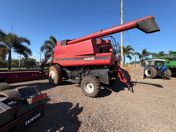 Colheitadeira Case IH Axial-Flow 2688 ano 2012