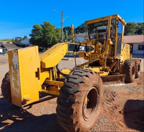 Motoniveladora Caterpillar 120K ano 2013 - 120K - Máquinas de Linha Amarela