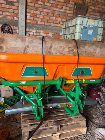 Distribuidor Stara Tornado 1300 ano 2021