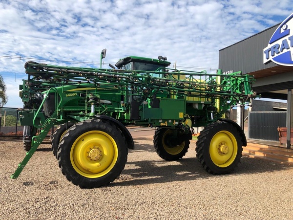 Pulverizador Autopropelido John Deere M4030 ano 2020