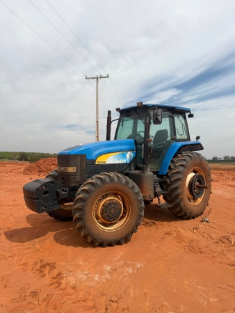 Trator New Holland TM 7040 ano 2013 - TM 7040 - Máquinas Agrícolas