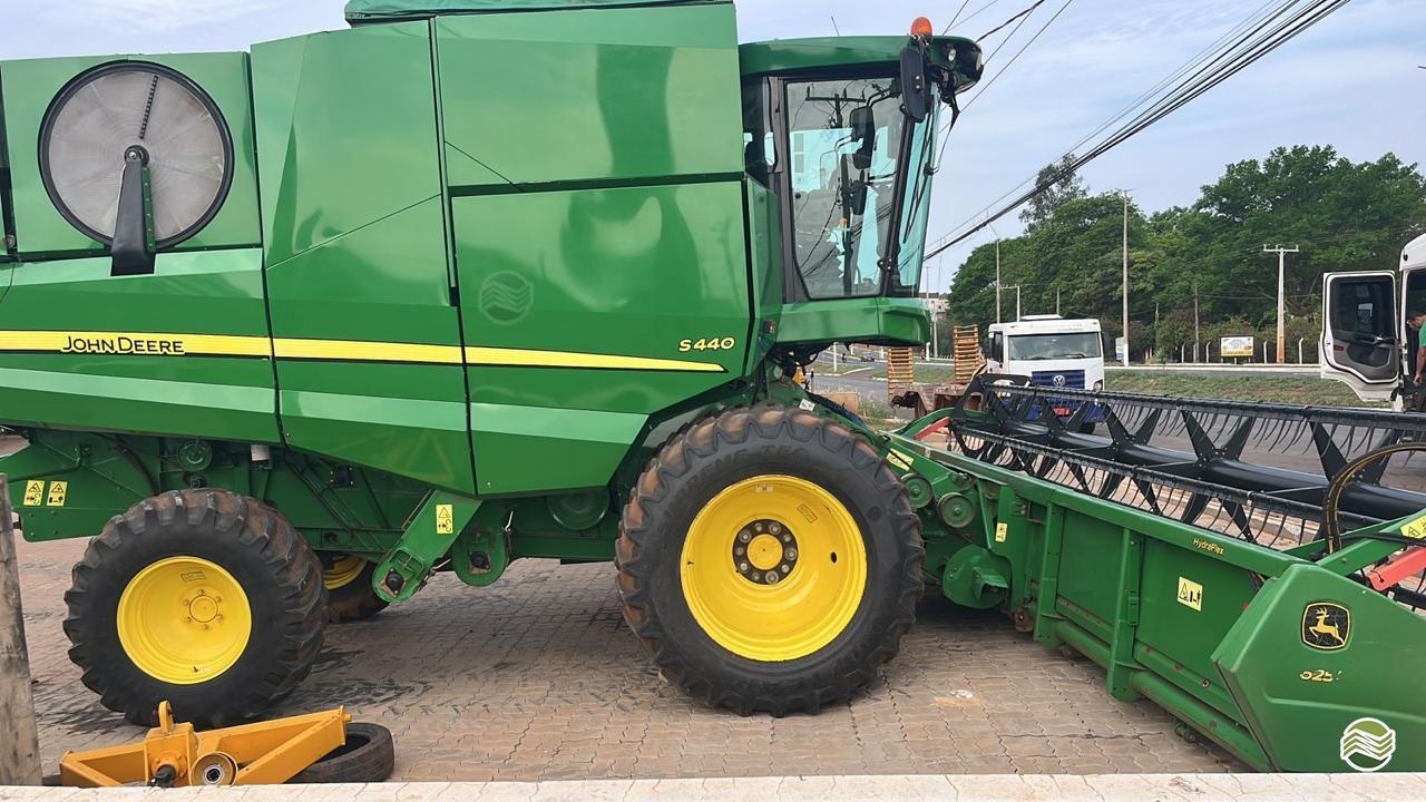 Colheitadeira John Deere S440 ano 2019