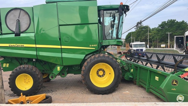 Colheitadeira John Deere S440 ano 2019 - S440 - Máquinas Agrícolas