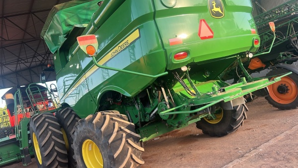 Colheitadeira John Deere S680 ano 2018
