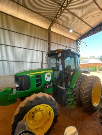 Trator John Deere 6115J ano 2021 - 6115J - Máquinas Agrícolas