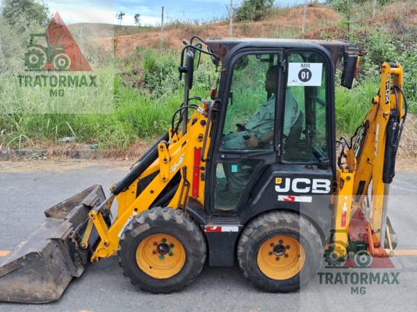 Mini Retroescavadeira JCB 1CX ano 2014 - 1CX - Máquinas de Linha Amarela