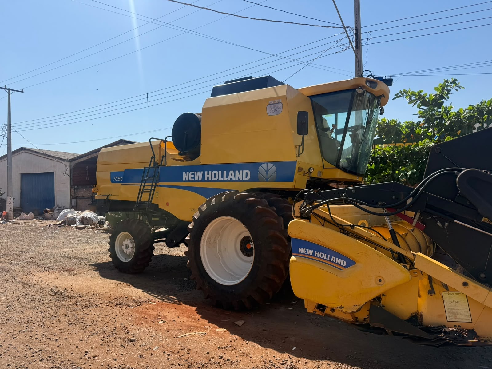 Colheitadeira New Holland TC 5090   ano 2014