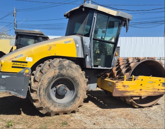 Rolo Compactador Dynapac CA250 ano 2014 - CA250 - Pavimentação e Infraestrutura