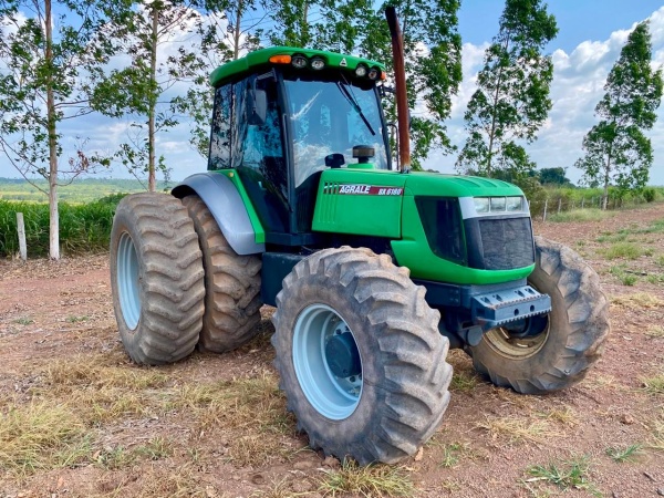 Trator Agrale BX 6180 ano 2013