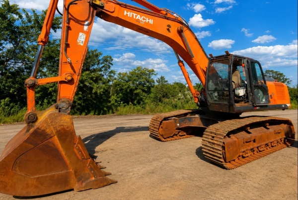 Escavadeira Hitachi ZX350 ano 2016 - ZX350 - Máquinas de Linha Amarela