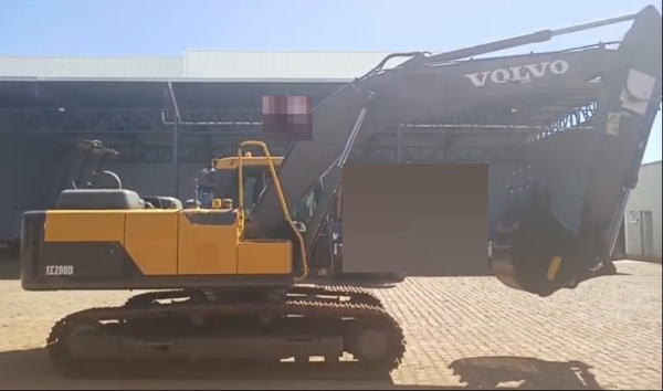 Escavadeira Volvo EC200D ano 2020 - EC200D - Máquinas de Linha Amarela
