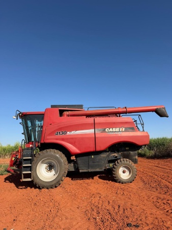 Colheitadeira Case Axial-Flow 4130 ano 2017 - AXIAL-FLOW 4130 - Máquinas Agrícolas